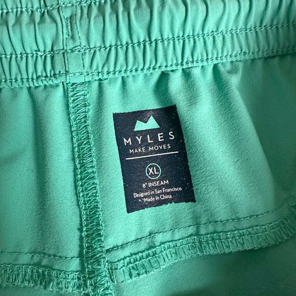 Myles Everyday Short - Picture 6 of 14